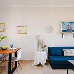 Seaside Ipsos Apartment By Konnect